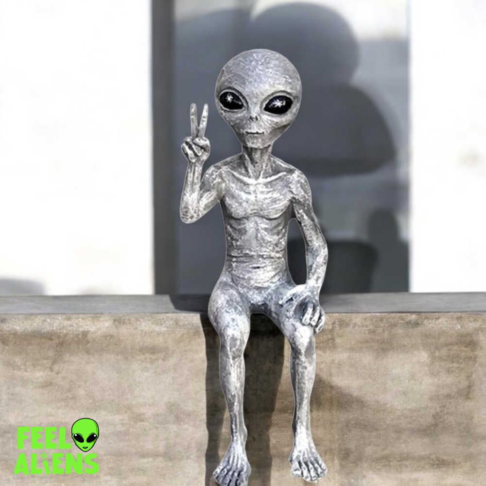 Outdoor of aliens statues for the garden and home- couple- Feelaliens