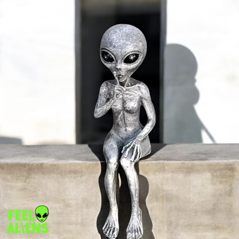 Outdoor of aliens statues for the garden and home- couple- Feelaliens
