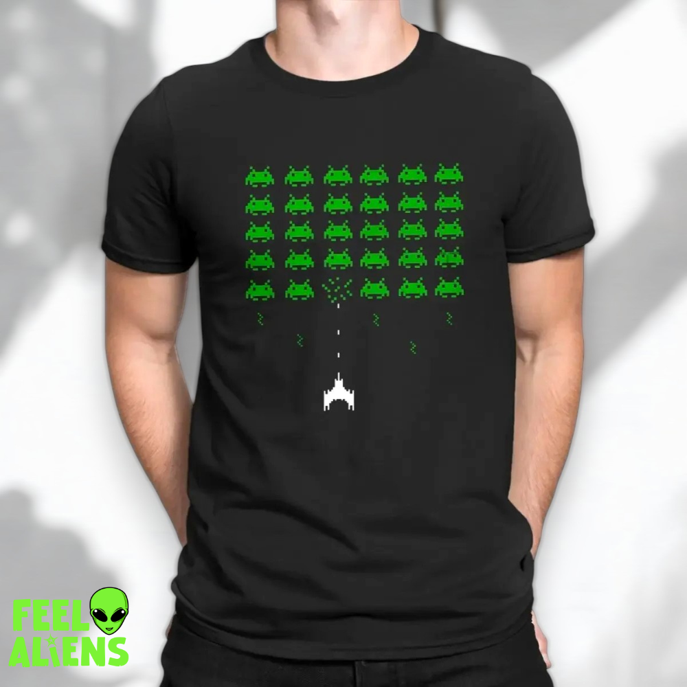 Retro Space Invaders Graphic T-Shirt - Casual Breathable Tee for All Seasons