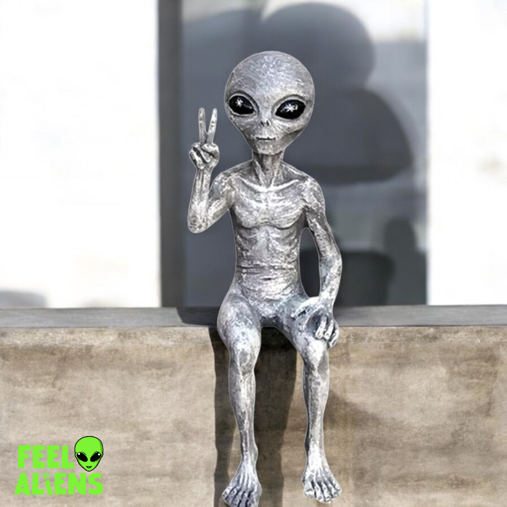 Outdoor  of aliens statues for the garden and home- couple- Feelaliens