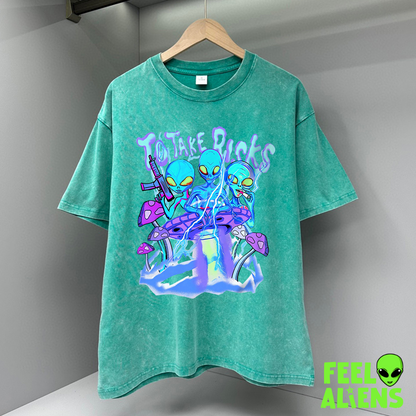 Vintage Alien Print T-Shirt – "Take Risks"