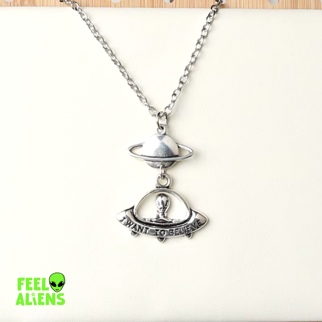 Acrylic Alien Jewel- Feelaliens Head Necklace