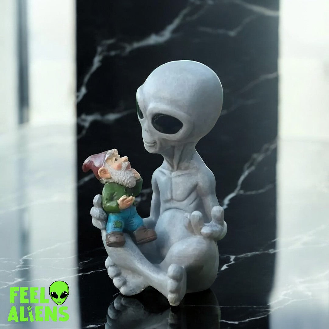 Alien Statue-Alien Gnome's  Guardian