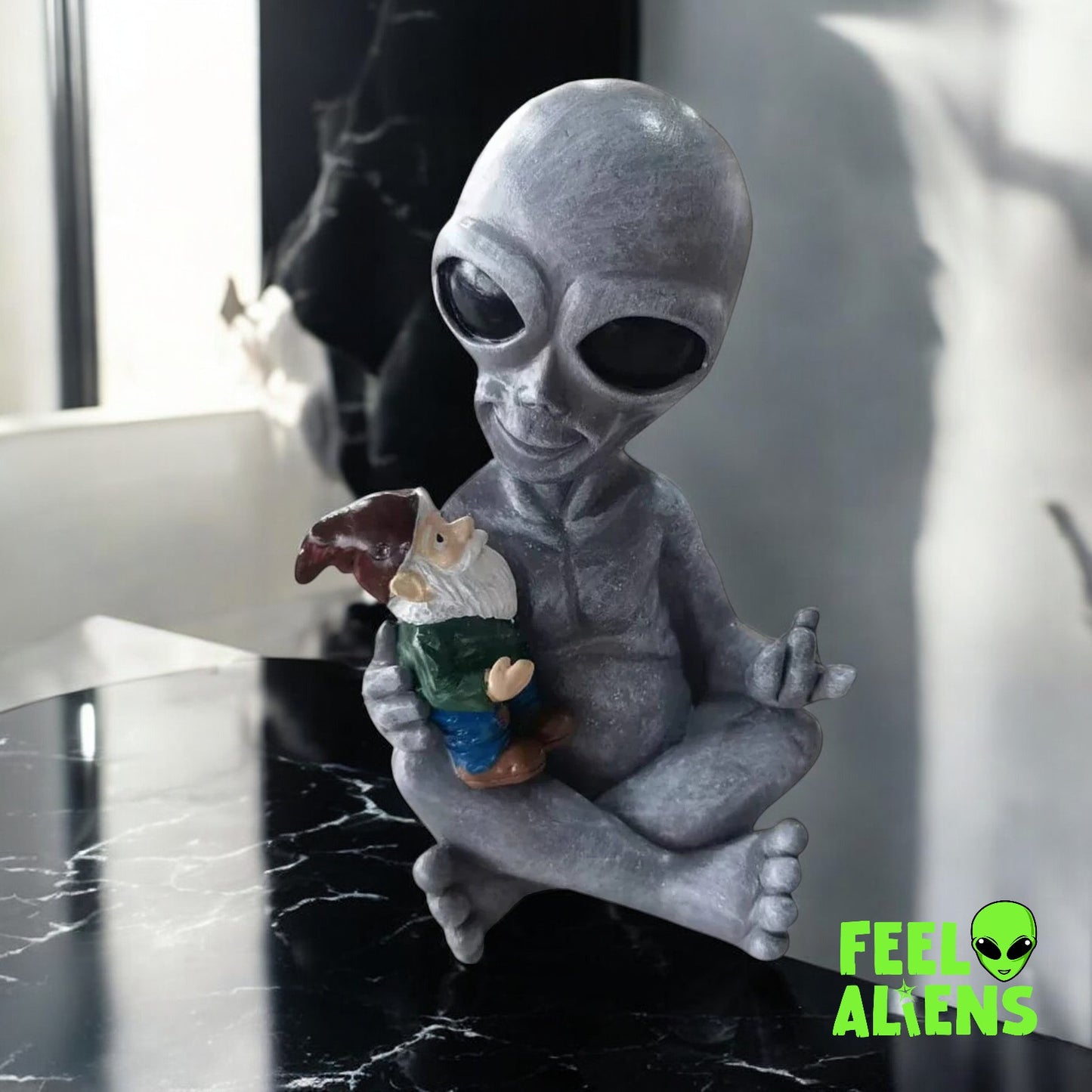 Alien Statue-Alien Gnome's  Guardian