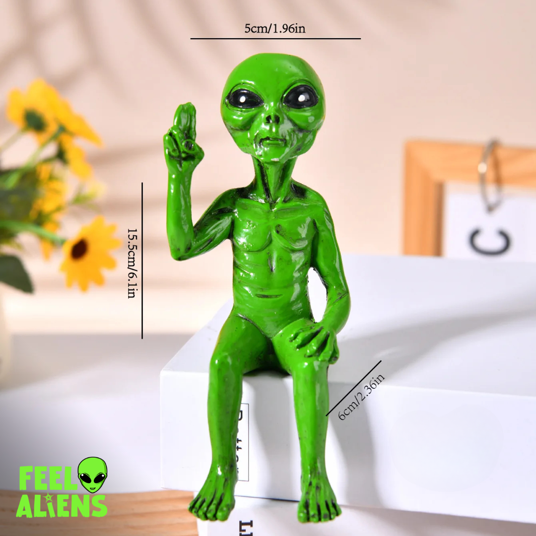 Alien Statue- Peace Trio