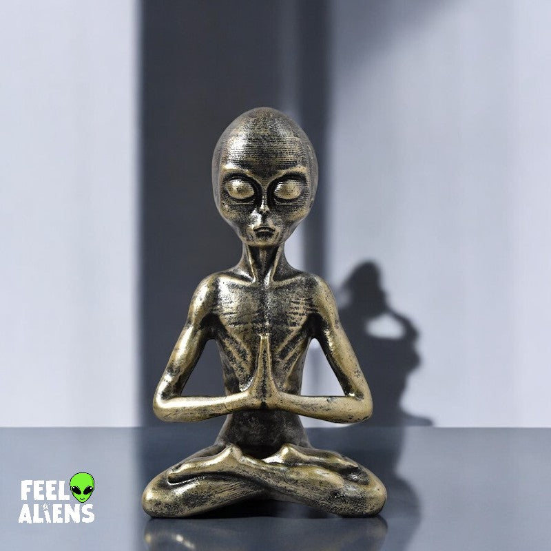 Alien Yoga statue