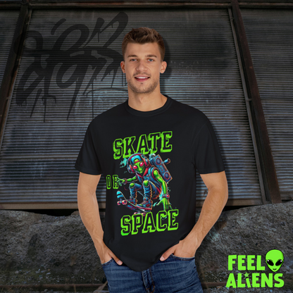 "Skate or Space" Alien Graphic Tee Feelaliens