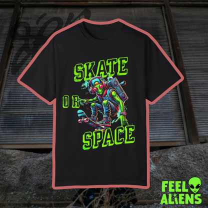 "Skate or Space" Alien Graphic Tee Feelaliens