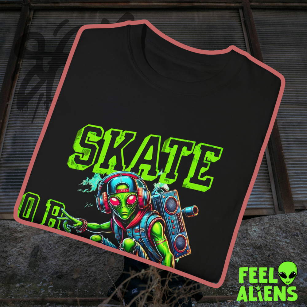 "Skate or Space" Alien Graphic Tee Feelaliens