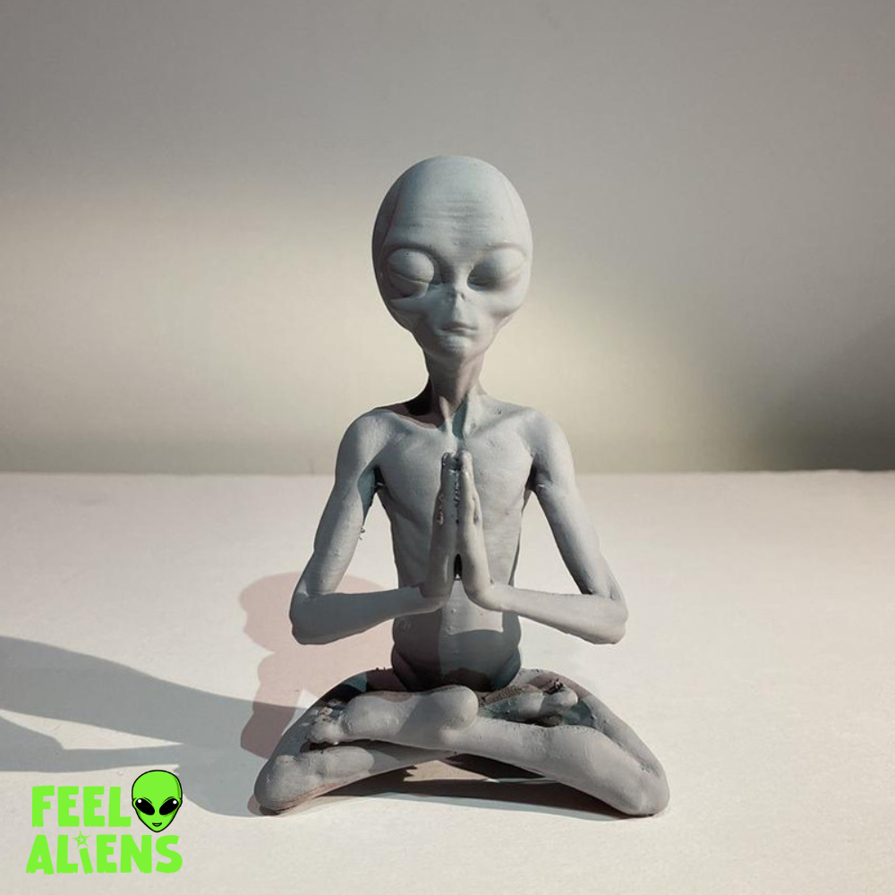 Zen Alien Statue Meditation For Feelaliens